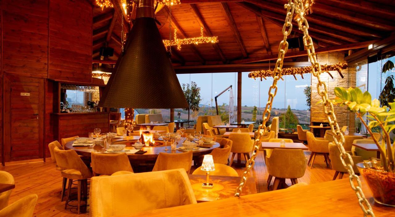 3 Hills Boutique - The Ranch Experience Hotel Trilofos Luaran gambar