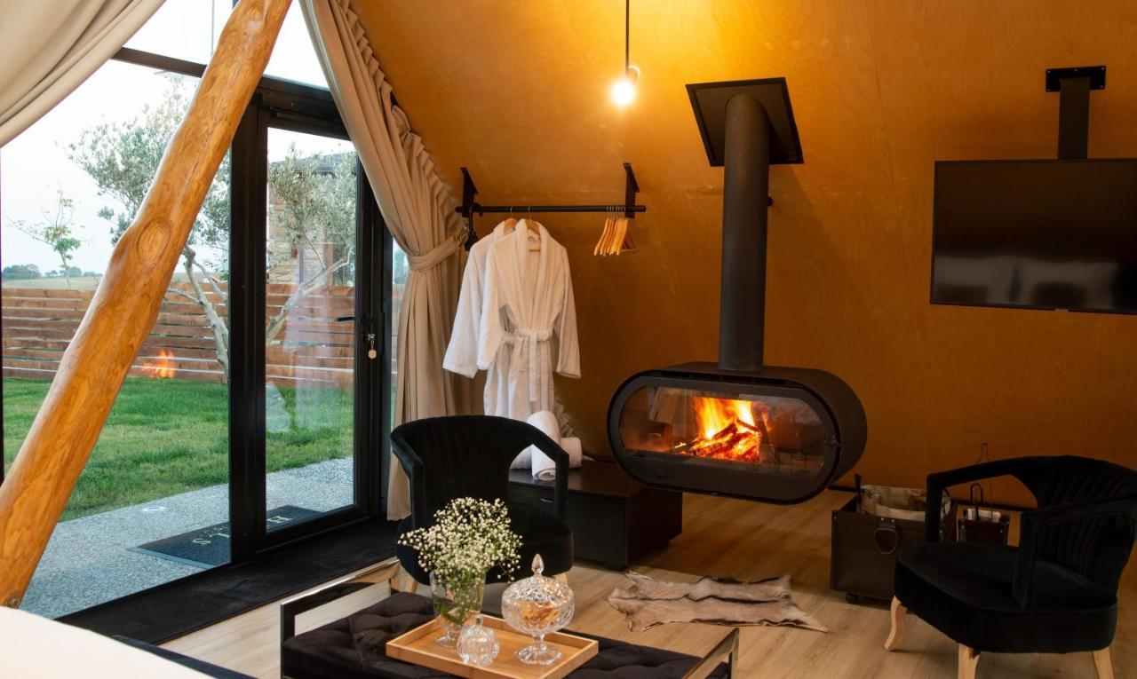 3 Hills Boutique - The Ranch Experience Hotel Trilofos Luaran gambar